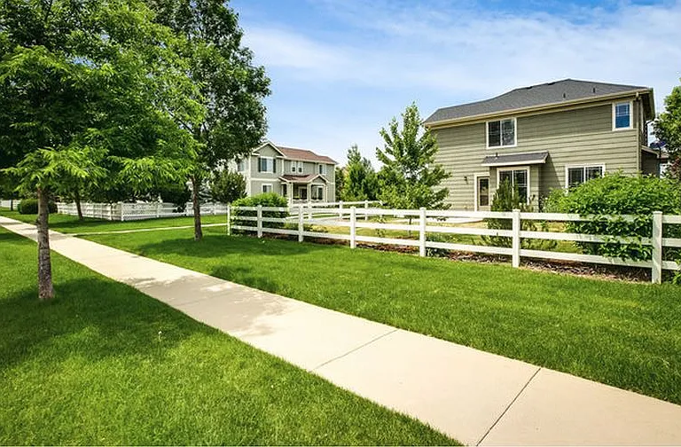 4115 Ravenna Pl — Photo 6