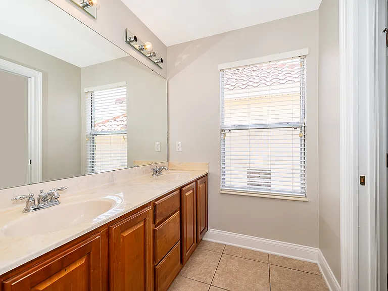 6825 Dolce St — Photo 31
