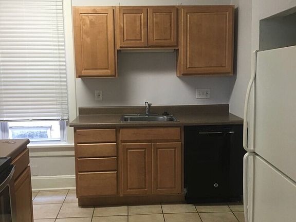 3rd image of 208 E Patterson Ave