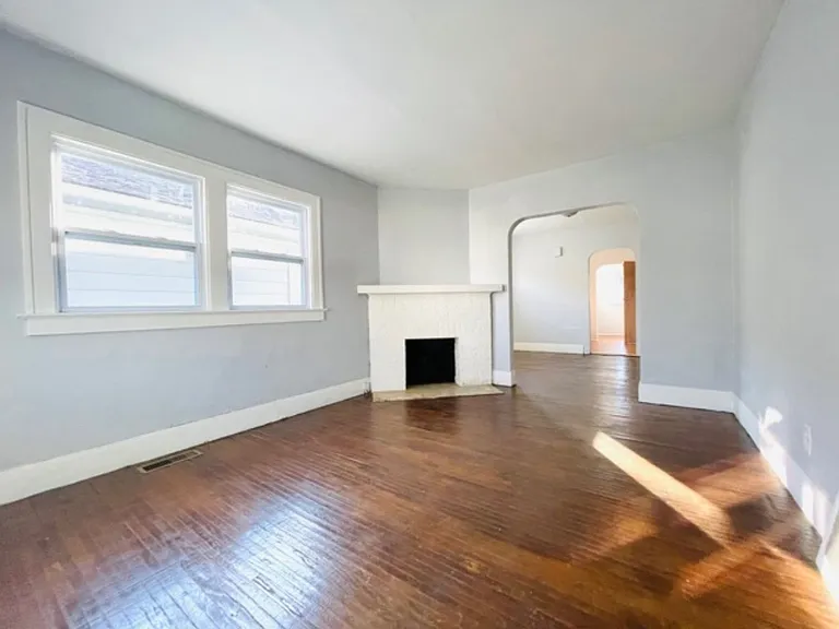 1755 Marne Ave — Photo 6