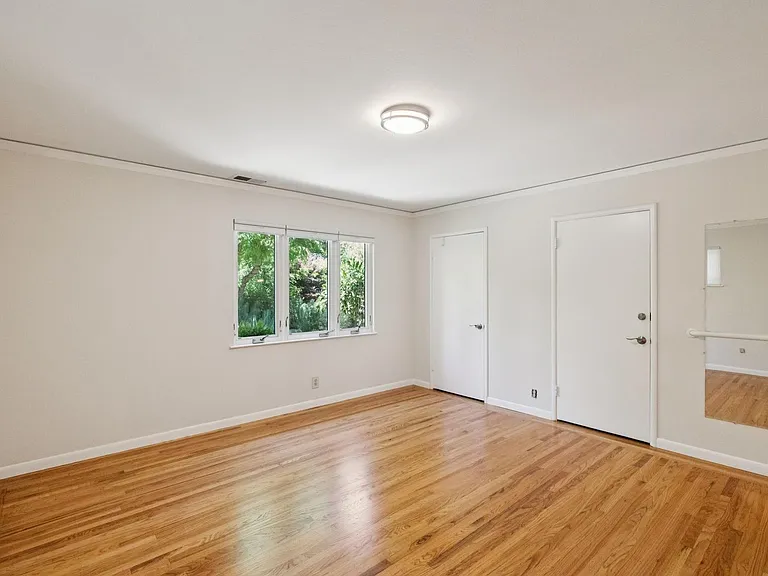 970 Palo Alto Ave — Photo 47