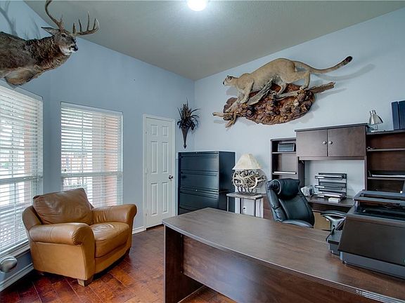 4th image of 9336 Snowberry Dr