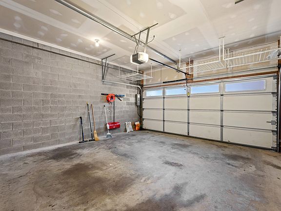 5th image of 219 S Fremont Ave