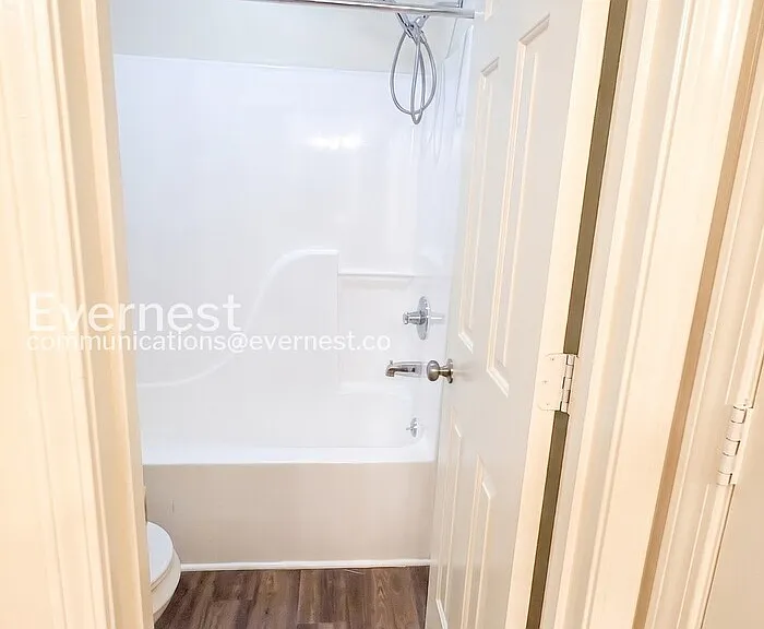 1592 King James Dr — Photo 27