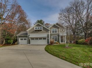 16167 Heyers Pl, Spring Lake, MI 49456