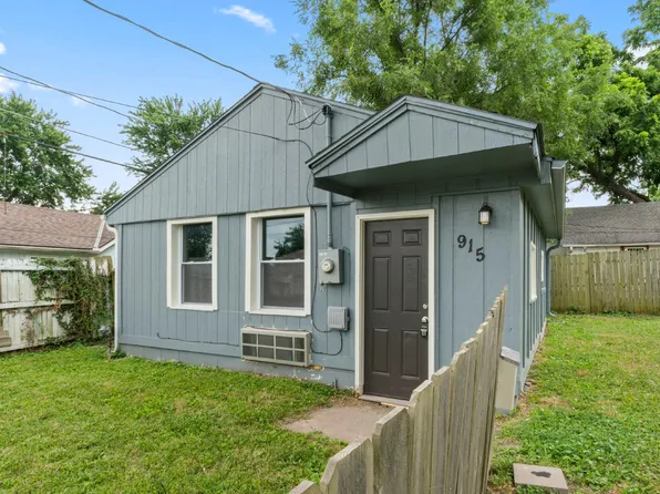 915 E Hayward Ave, Independence, MO 64050