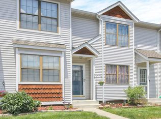 908 Charnwood Ln #9B, Columbus, OH 43085