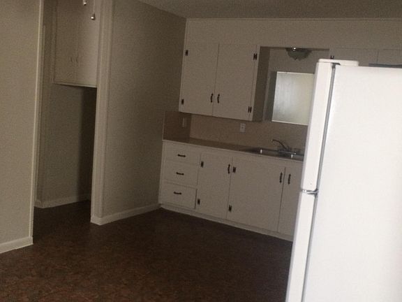 4th image of 2155 Lowden St