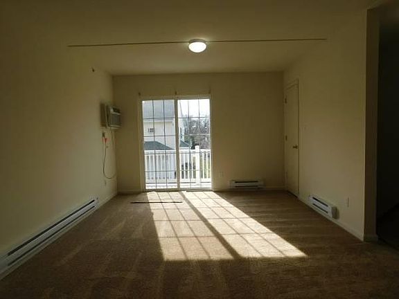 5th image of 465 New Hwy APT A19