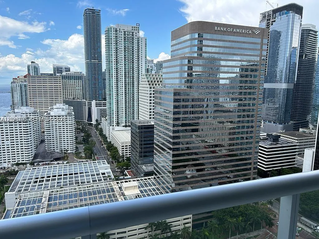 Icon Brickell No Two — Photo 3