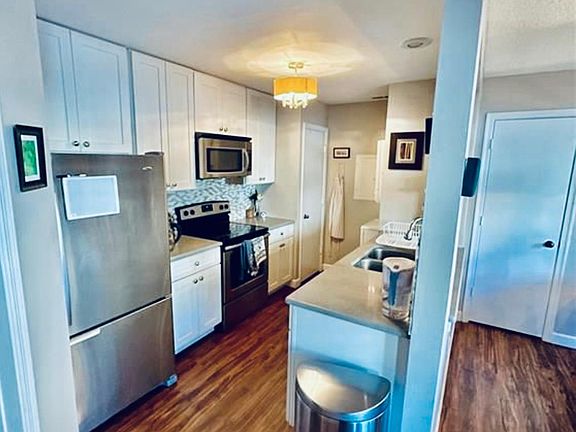 2nd image of 4936 Adelia Dr
