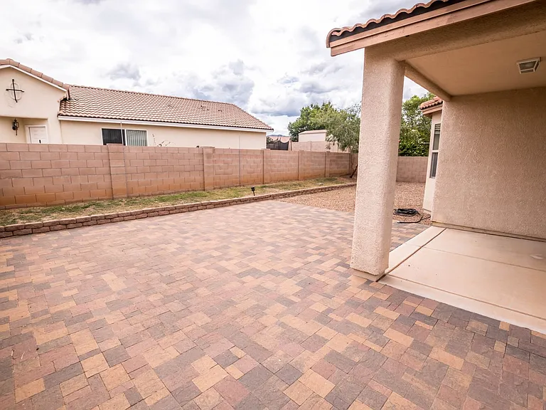 278 Bainbridge Dr — Photo 41