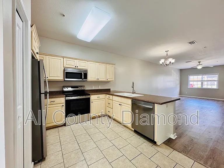 1846 Annabellas Dr — Photo 5