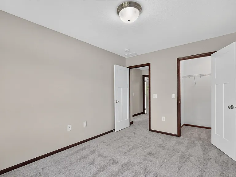5302 SE 24th St — Photo 15