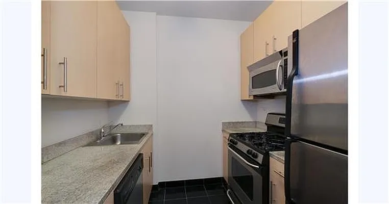 Rented by Nest Seekers International | media 40