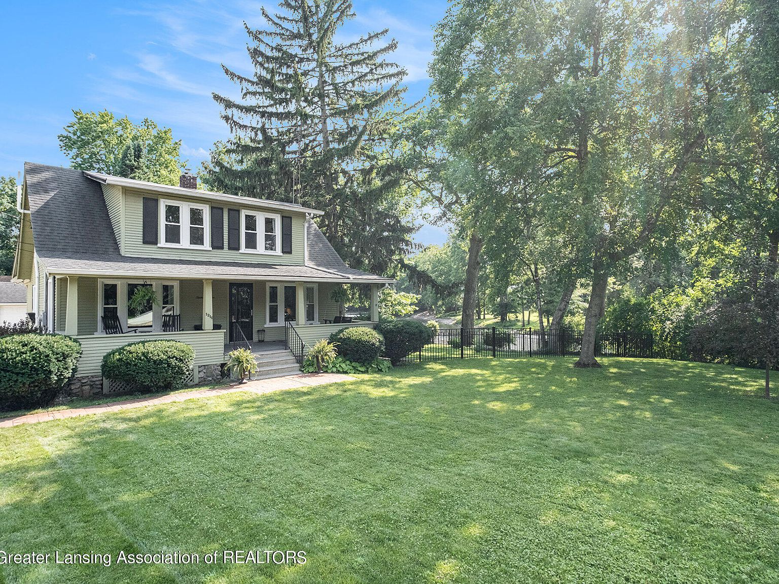 1211 W Oliver St, Owosso, MI 48867 Zillow