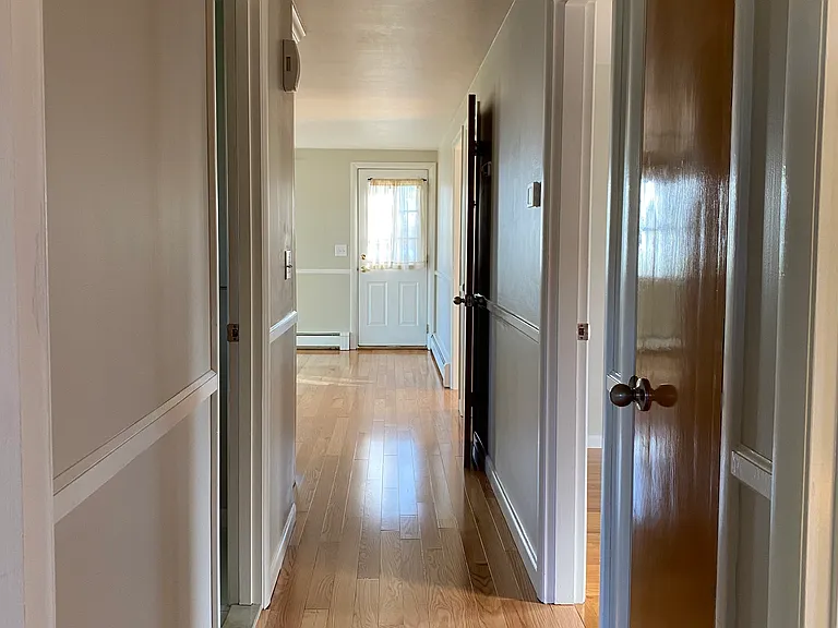 236 Spooner Ave — Photo 15