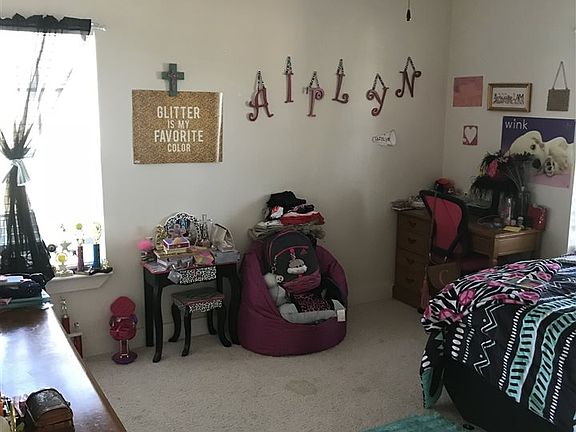 5th image of 267 Bolton Cir