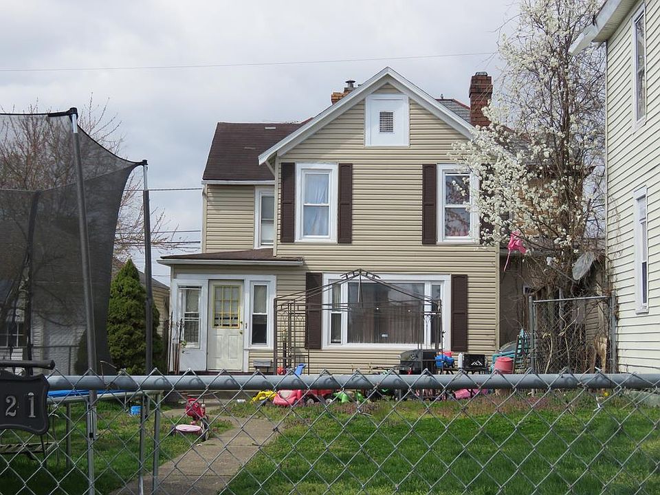 1st image of 1321 McConnell Ave