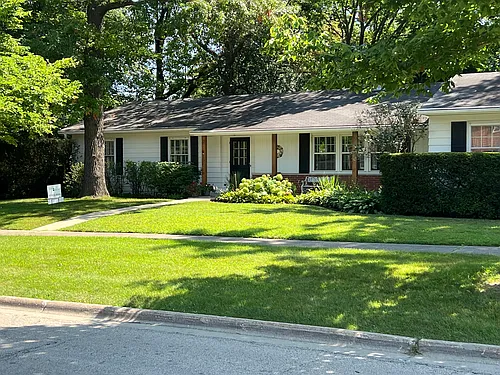 616 Greenview Pl Photo 1
