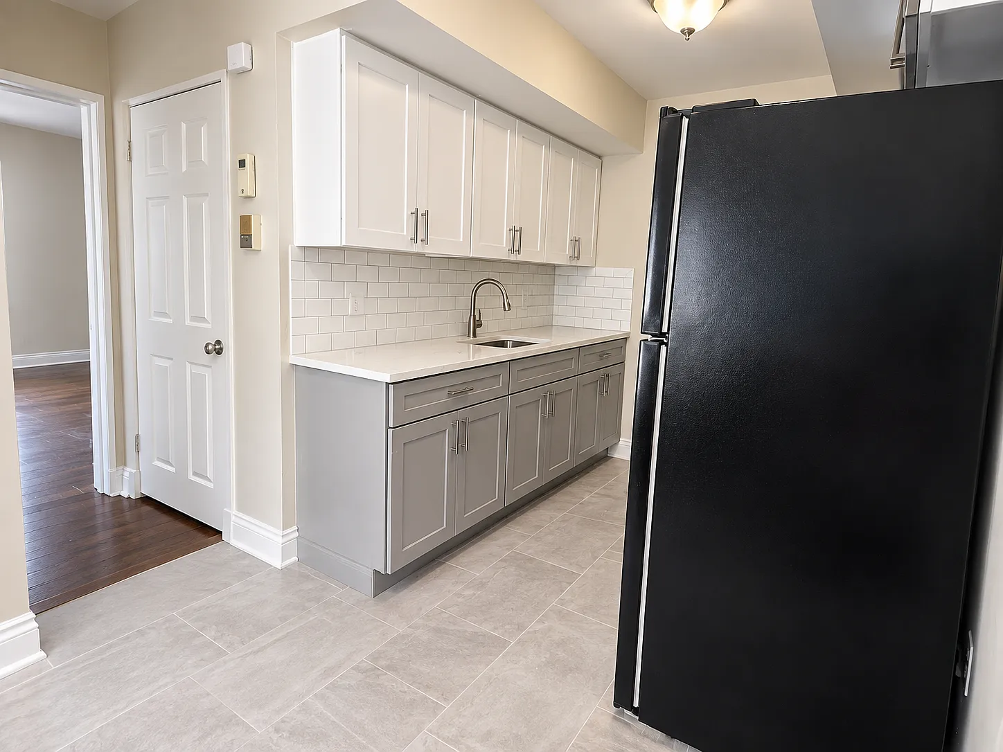 2 bed, 650 sqft, $1,750 — Photo 1