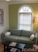 3rd image of 4810 Bromley Ln
