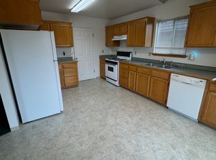 1501 Larissa Cir #D, McKinleyville, CA 95519
