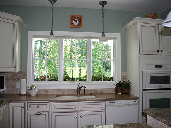 5th image of 4193 W Gables Ct NE