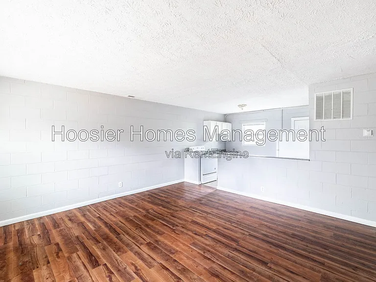 1254 W 23rd St #2 — Photo 3