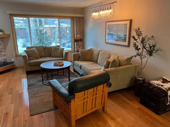 700 Meadow Creek Dr, Frisco, CO 80443