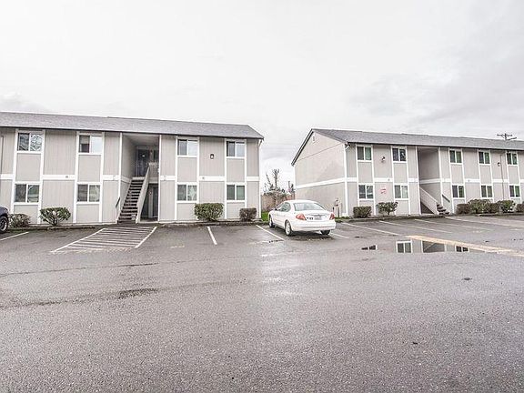 3rd image of 3418 90th St S APT 4