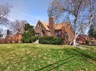 1403 66th St, Windsor Heights, IA 50324