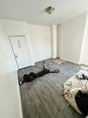 Rented by Gugenheim Realty LLC | media 13