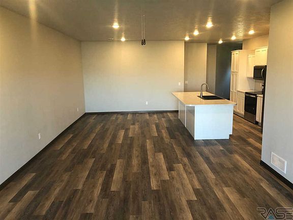 5th image of 5100 S Ostro Ave S #5102
