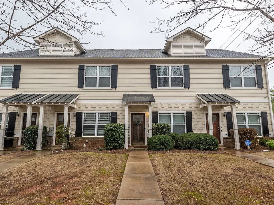 371 Oconee River Cir