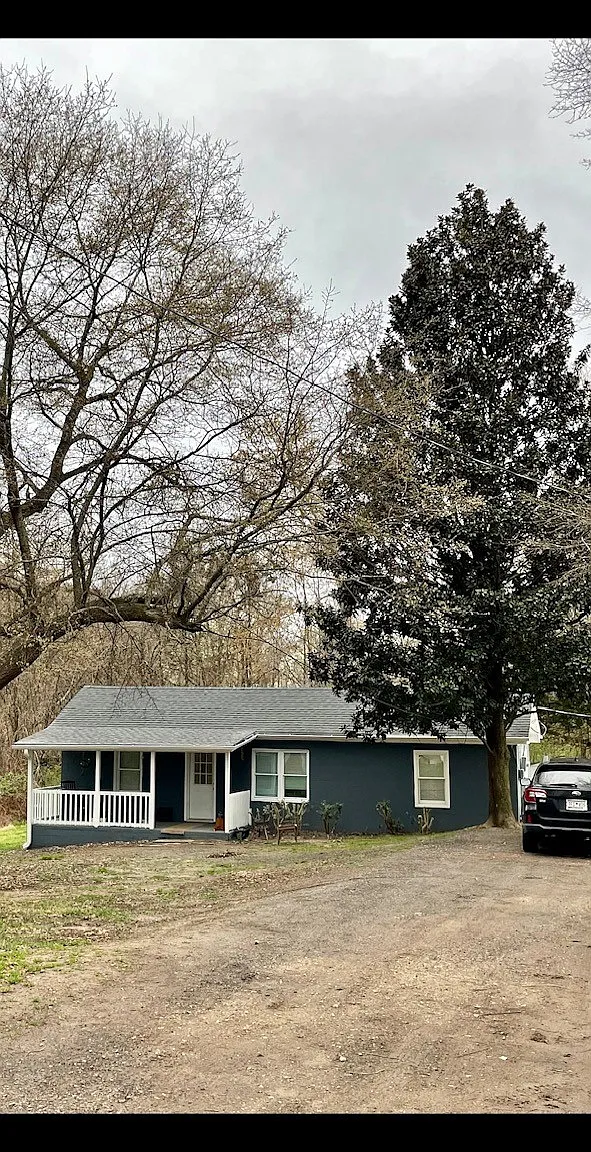 2 bed, $1,400 — Photo 1