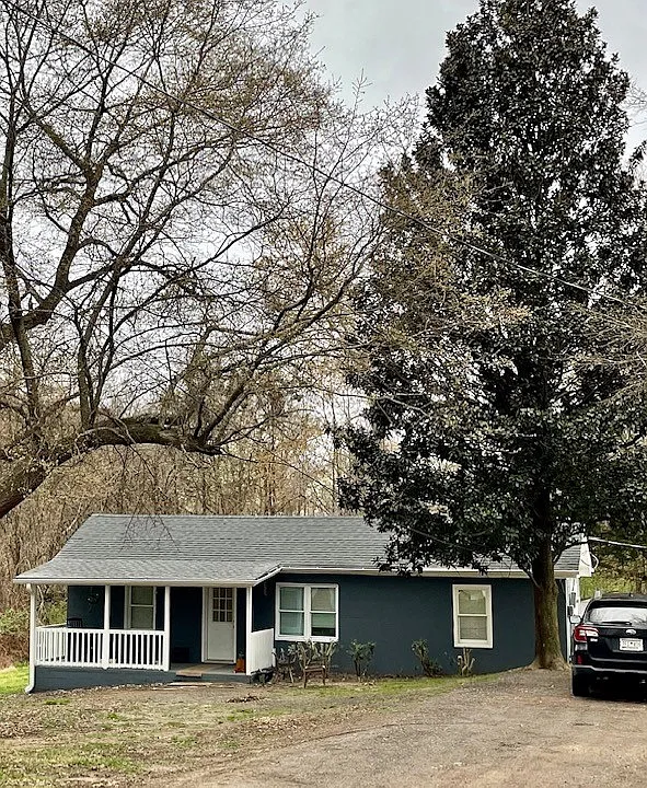 1111 E Georgia Rd