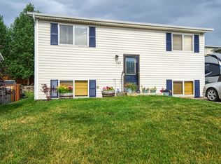 127 Westhills Loop, Gillette, WY 82718