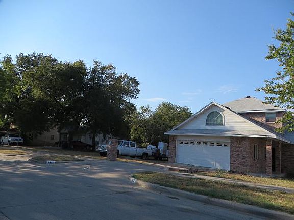 4th image of 1407 Glen Ave
