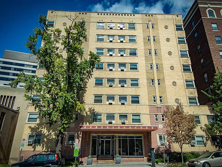 35 E St NW — Photo 1