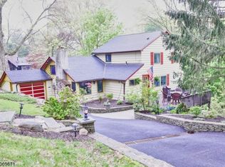 72 Woodlawn Rd, Sparta, NJ 07871