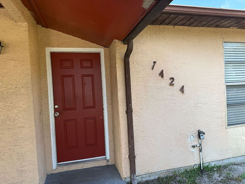 1st image of 7424 Golden Glenn Ct
