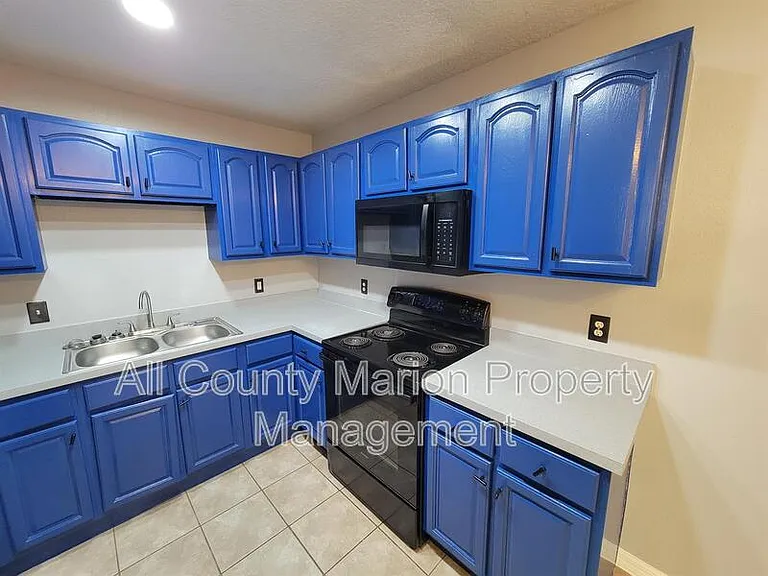 710 NE 26th St — Photo 6