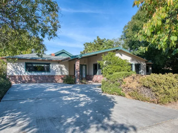 2485 Bullard Ave, Clovis, CA 93611