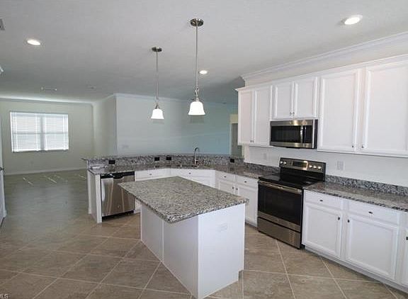 4th image of 10670 Prato Dr