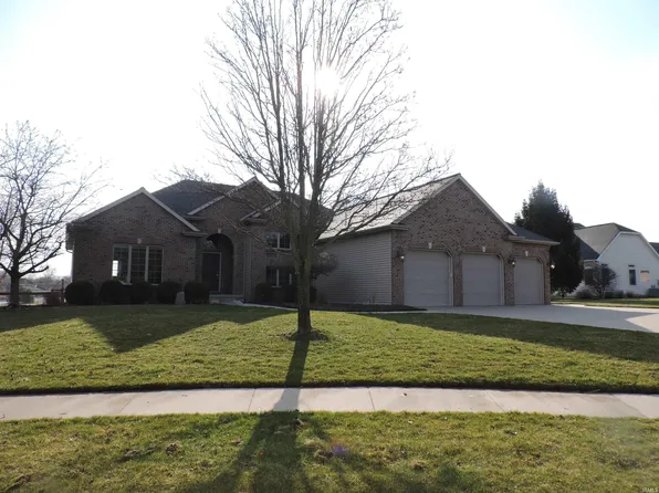 166 N Superior Ave, Warsaw, IN 46582