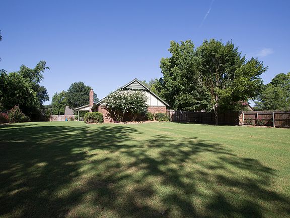Immense Backyard w/Mature Shade Trees