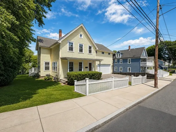 53 Thompson St, Hyde Park, MA 02136