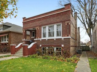 2239 Kenilworth Ave, Berwyn, IL 60402