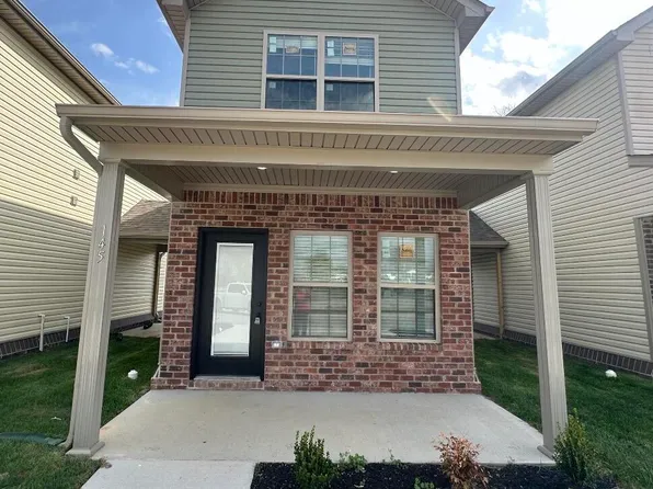 145 Harvest Park Dr, Berea, KY 40403